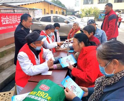 崗位學(xué)雷鋒 社會(huì)送春風(fēng)——社會(huì)經(jīng)濟(jì)咨詢(xún)服務(wù)的時(shí)代擔(dān)當(dāng)